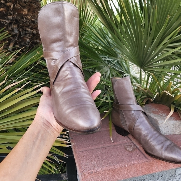 SALVATORE  FERRAGAMO BOOTIES - Picture 5 of 11